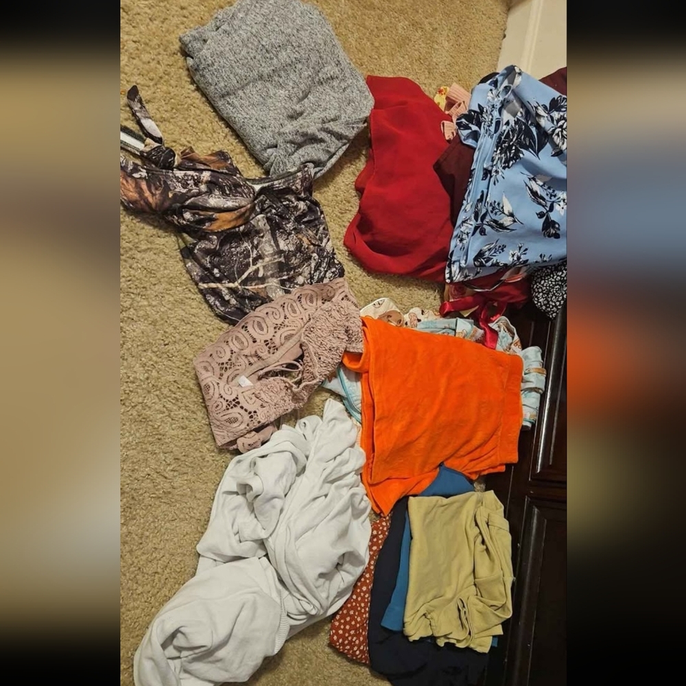 Bundle Of Womens Size XL/XXL